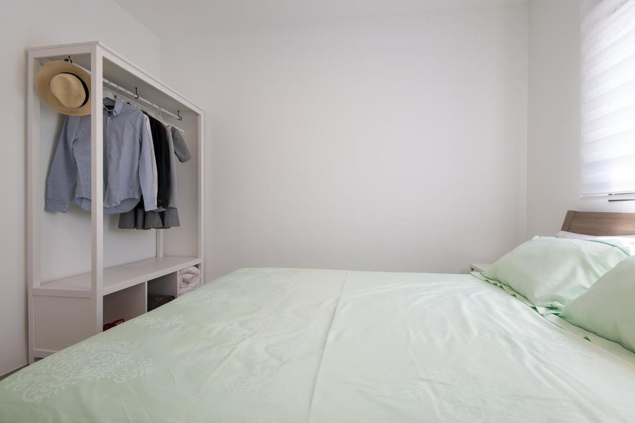 Maorissimo Boutique Apartment Akko Bagian luar foto